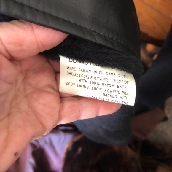 Long pleather coat. - Picture 7 of 8